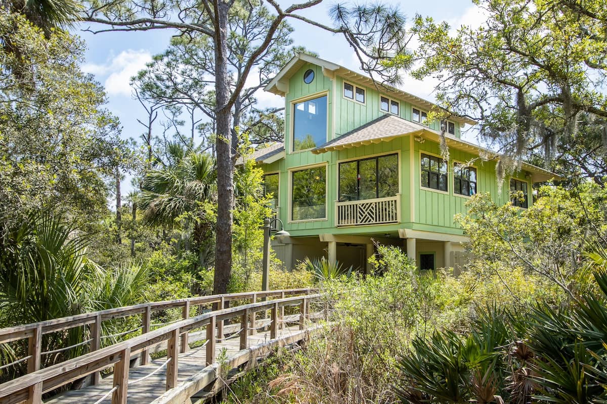 Dive into the Wonders of Fripp’s Local Wildlife callout